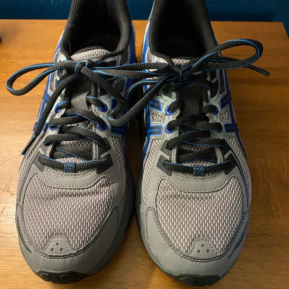 ASICS - Picture 5 of 5